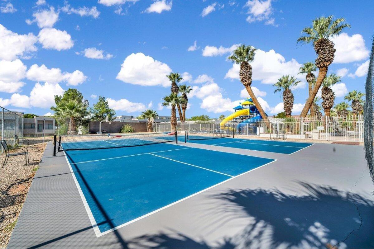 Modern Resort Condo - Pools, Courts & Scenic Views Сент-Джордж Экстерьер фото